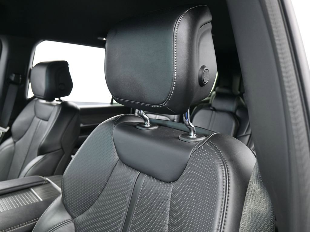 Used 2024 Jeep Wagoneer Series II image 16