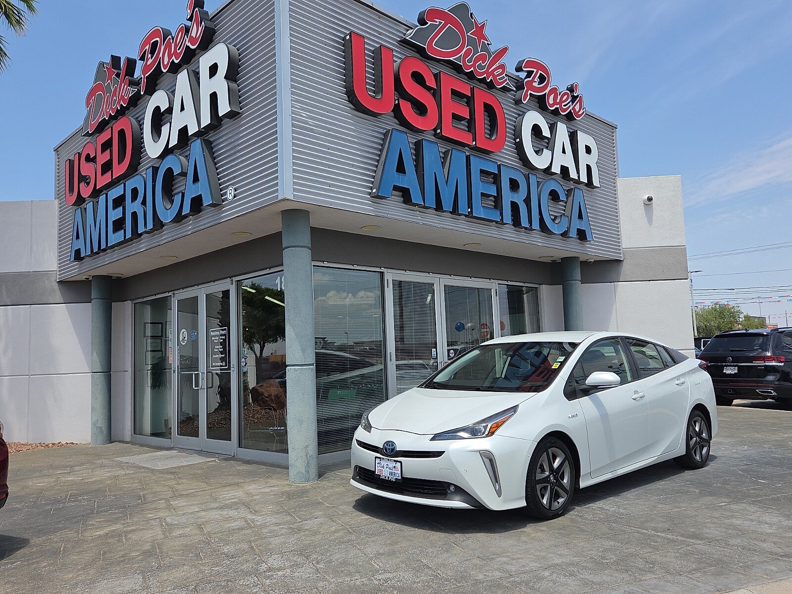 Used 2022 Toyota Prius XLE