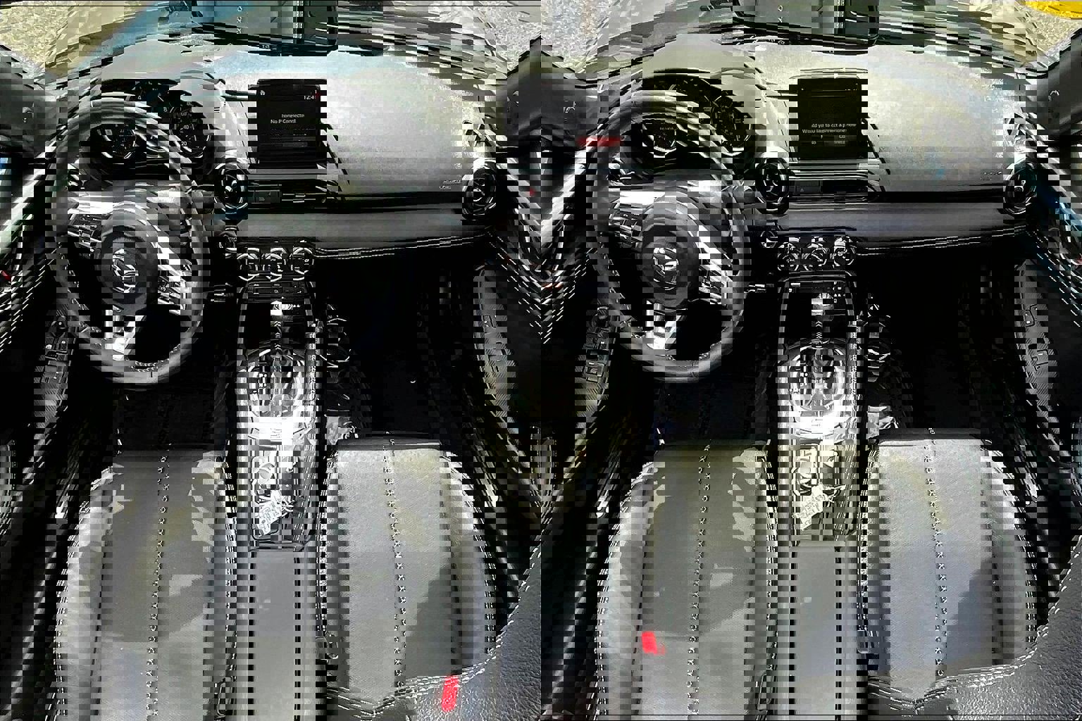 Used 2021 MAZDA MX-5 Miata RF Grand Touring image 15