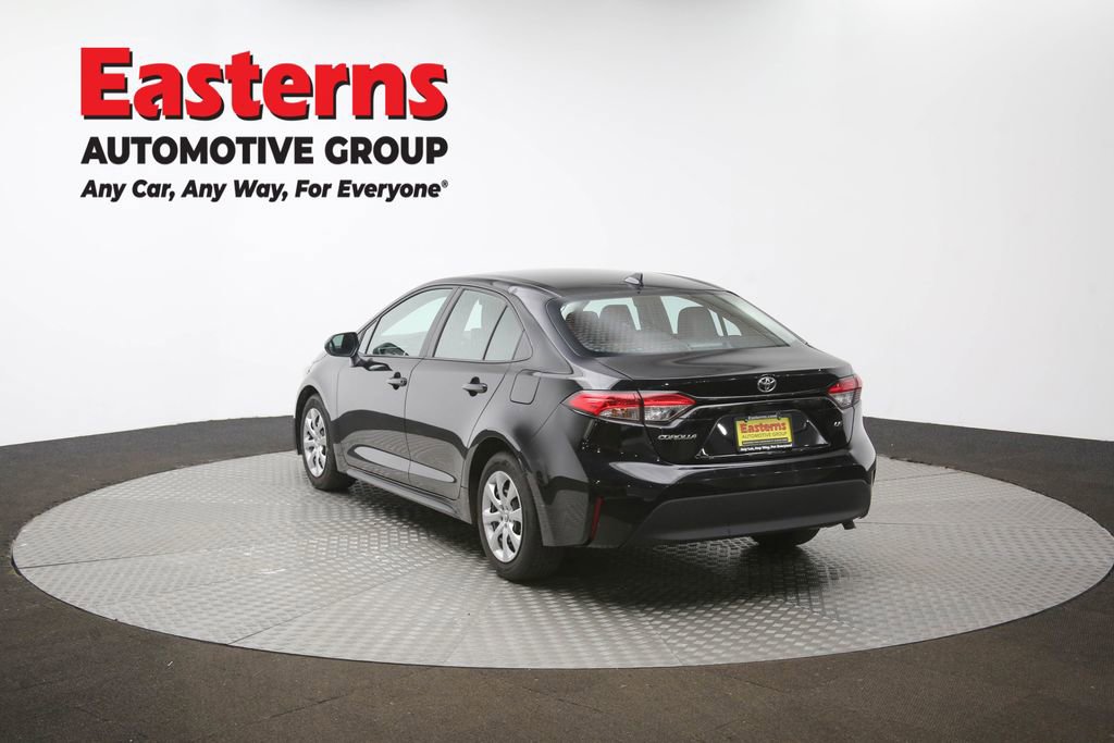 Used 2025 Toyota Corolla LE image 65