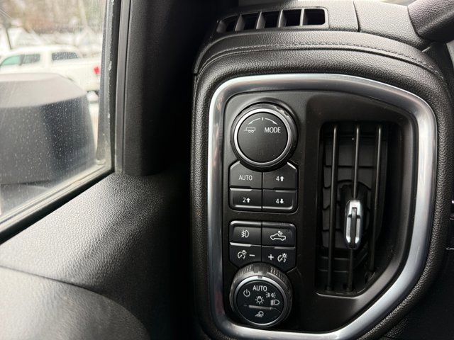 Used 2021 Chevrolet Silverado 2500 LT w/ Midnight Edition image 21