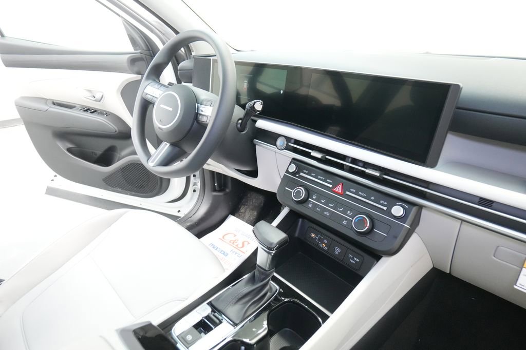 New 2026 Hyundai Tucson SE image 25
