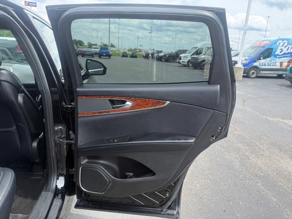 Used 2018 Lincoln MKX Reserve FWD image 46