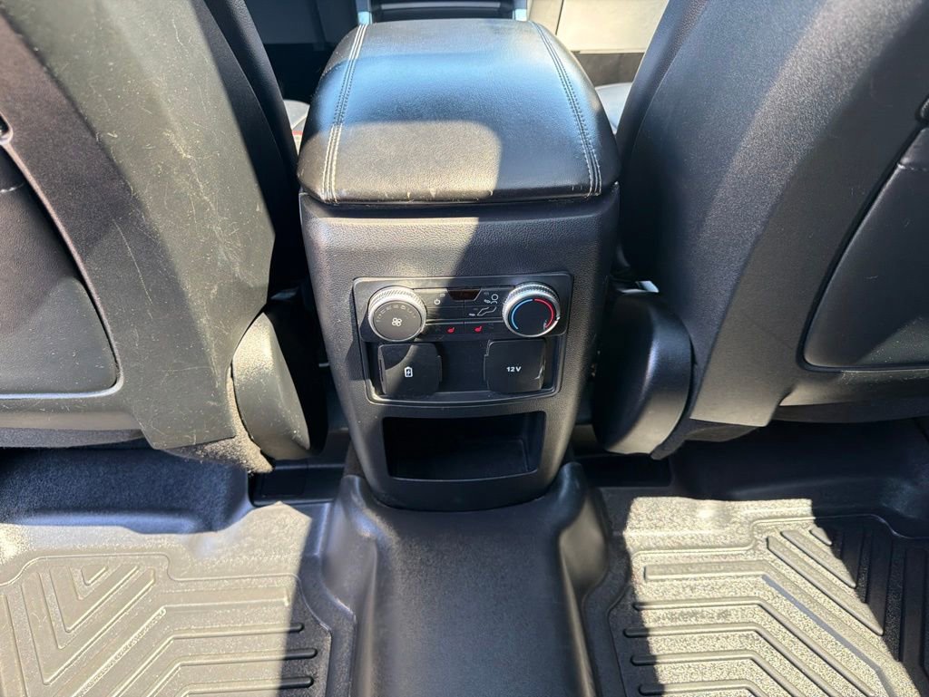 Used 2020 Ford Explorer XLT w/ Equipment Group 202A AWD/4WD image 22