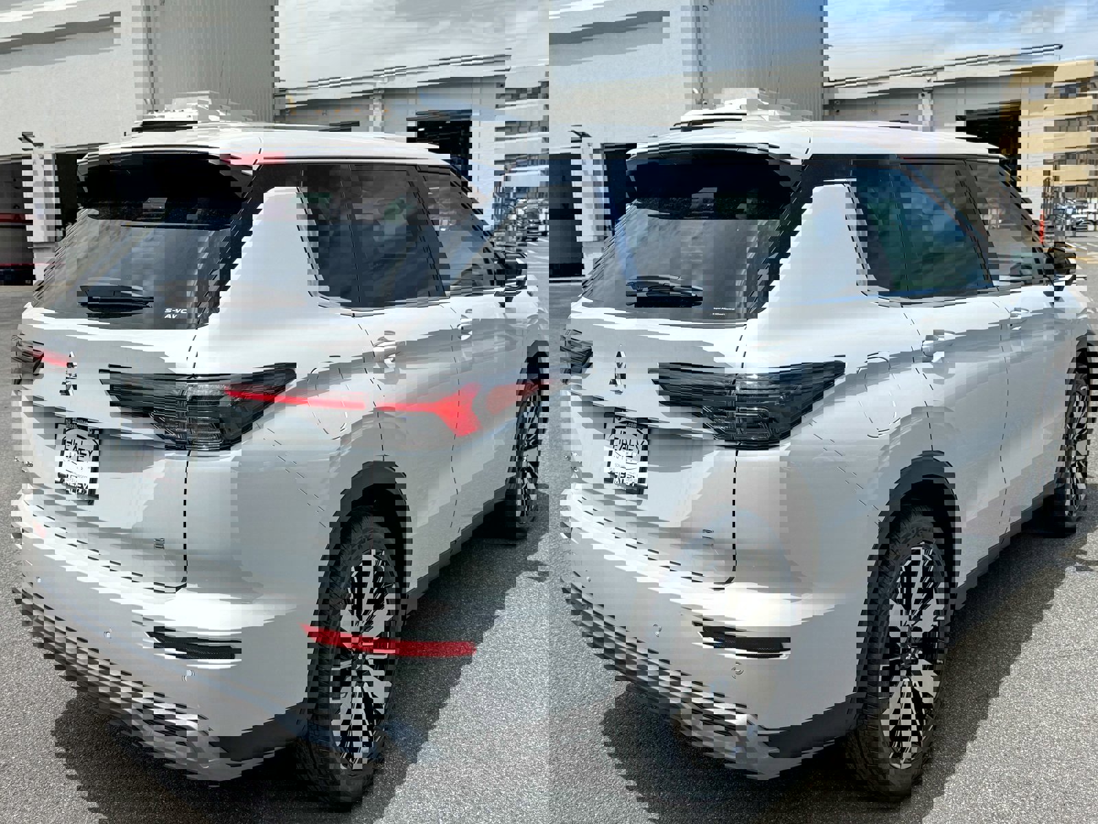 New 2025 Mitsubishi Outlander AWD image 12