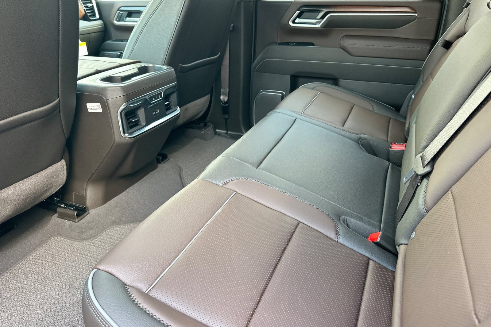 New 2026 GMC Sierra 2500 Denali w/ Technology Package AWD/4WD image 13