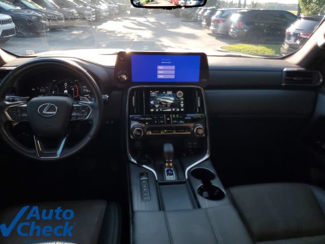 Used 2025 Lexus LX 700h Overtrail w/ Accessory Package (Z1) AWD/4WD image 17