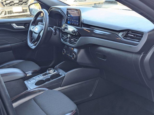 Used 2025 Ford Escape ST-Line image 32