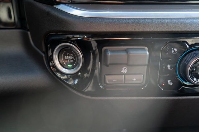 Used 2022 Chevrolet Silverado 1500 High Country w/ High Country Premium Package image 37