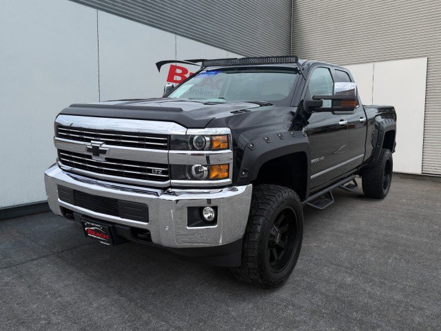 Used 2018 Chevrolet Silverado 2500 LTZ w/ LTZ Plus Package image 7