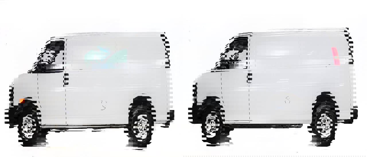 Used 2014 Chevrolet Express 3500 Extended RWD image 6