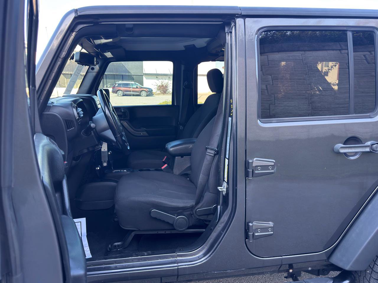 Used 2018 Jeep Wrangler Unlimited Sport S image 15