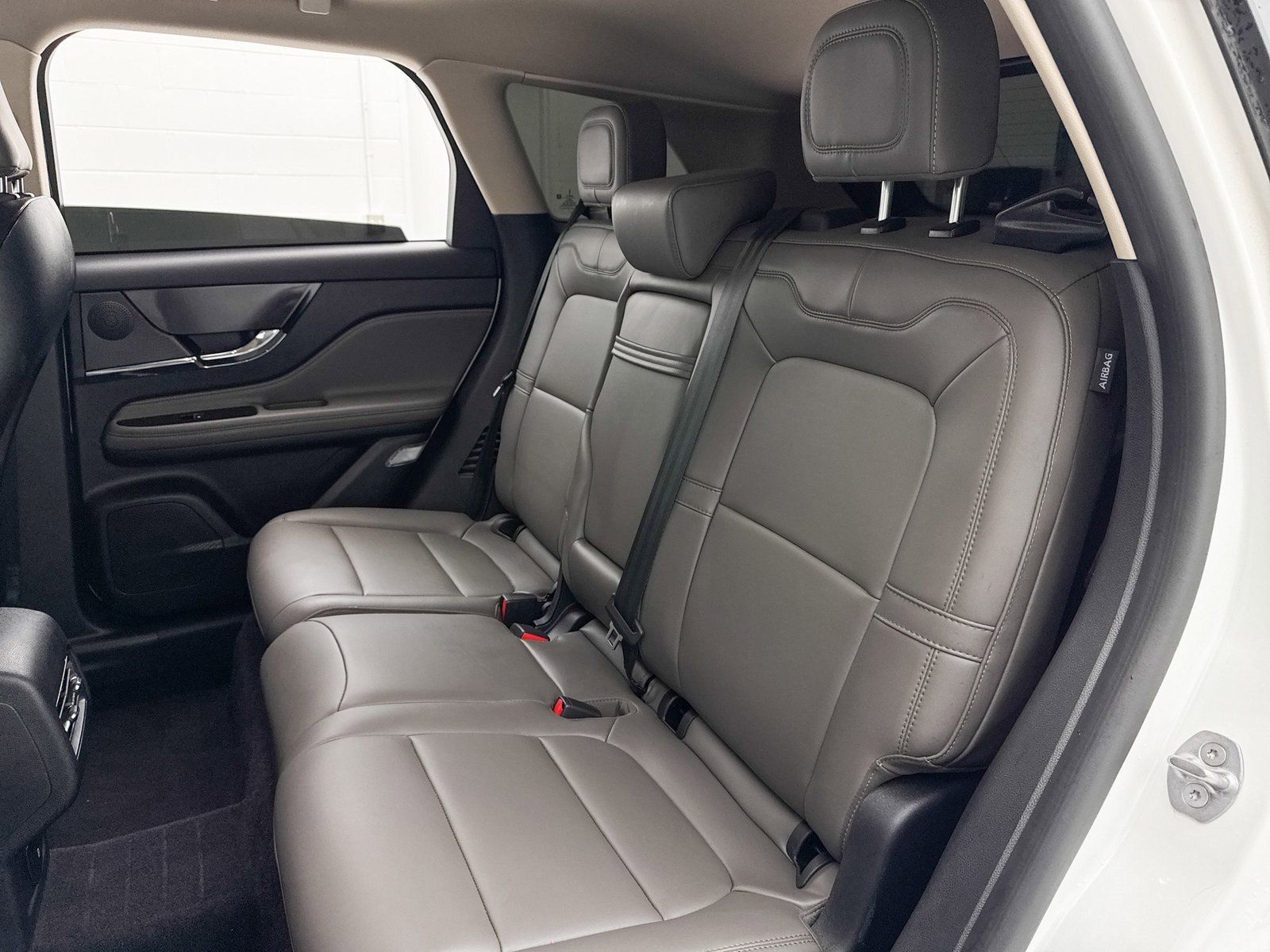 Used 2024 Lincoln Corsair FWD image 34