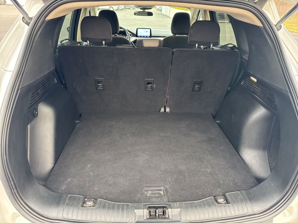 Used 2020 Ford Escape SE image 7