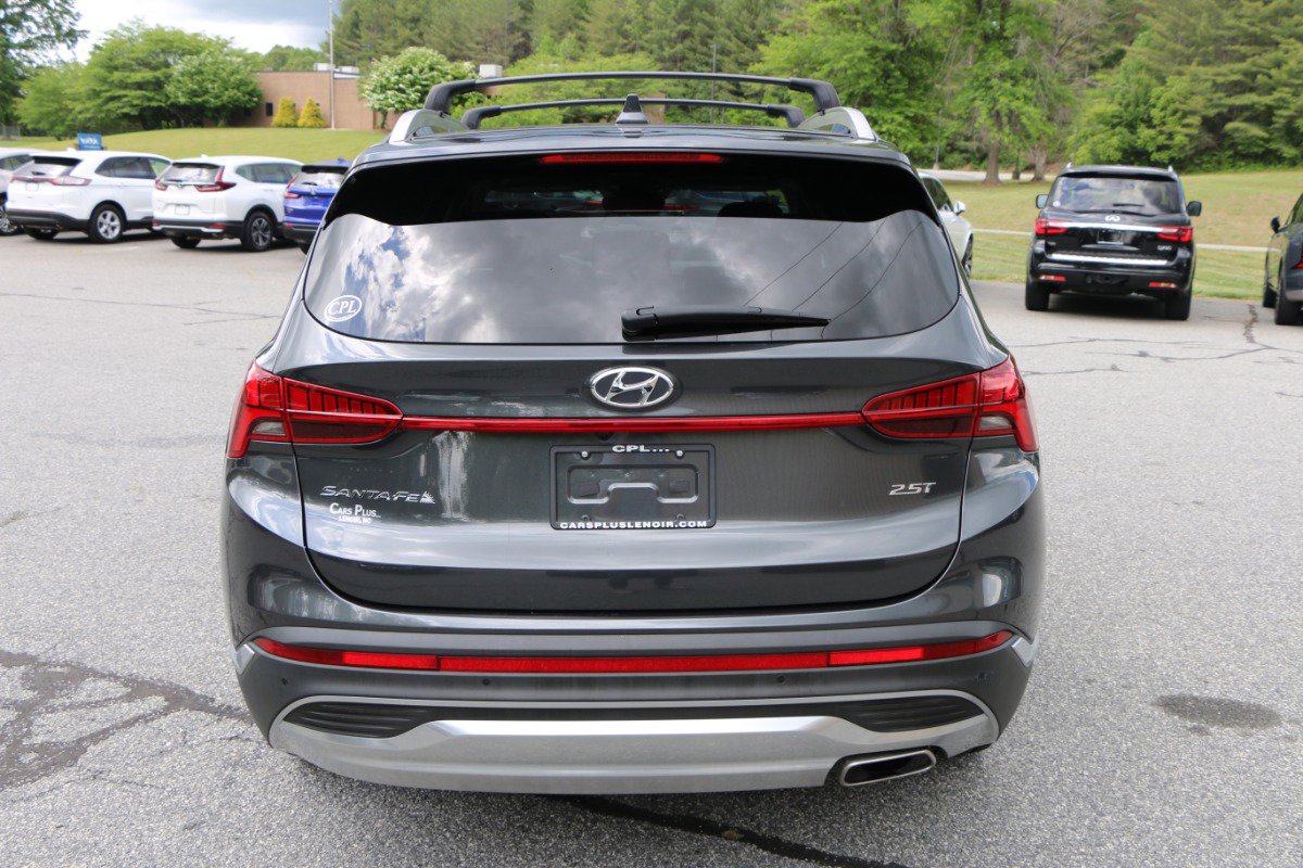 Used 2022 Hyundai Santa Fe Limited FWD image 4