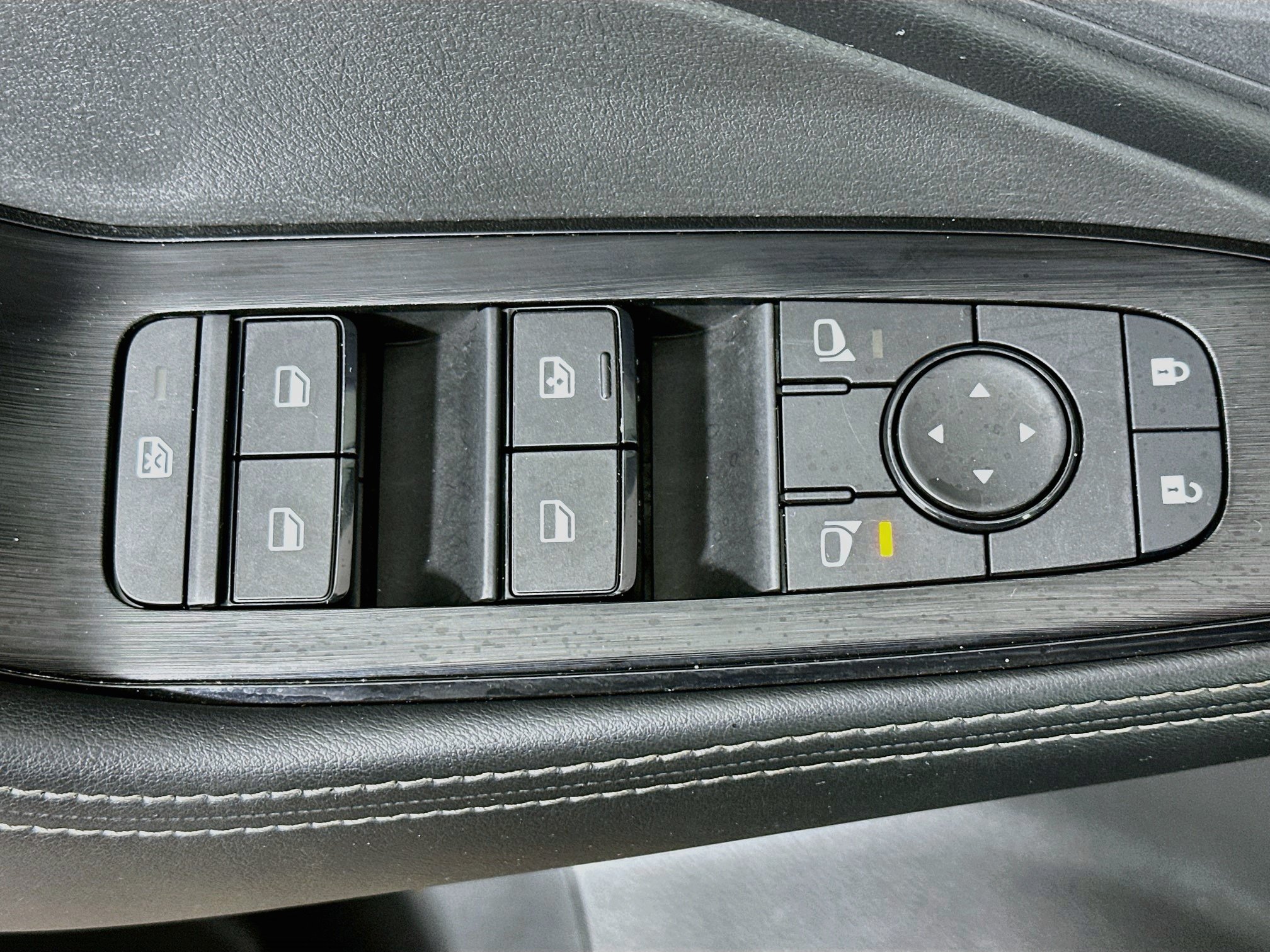 Used 2026 Nissan Rogue SV AWD/4WD image 15