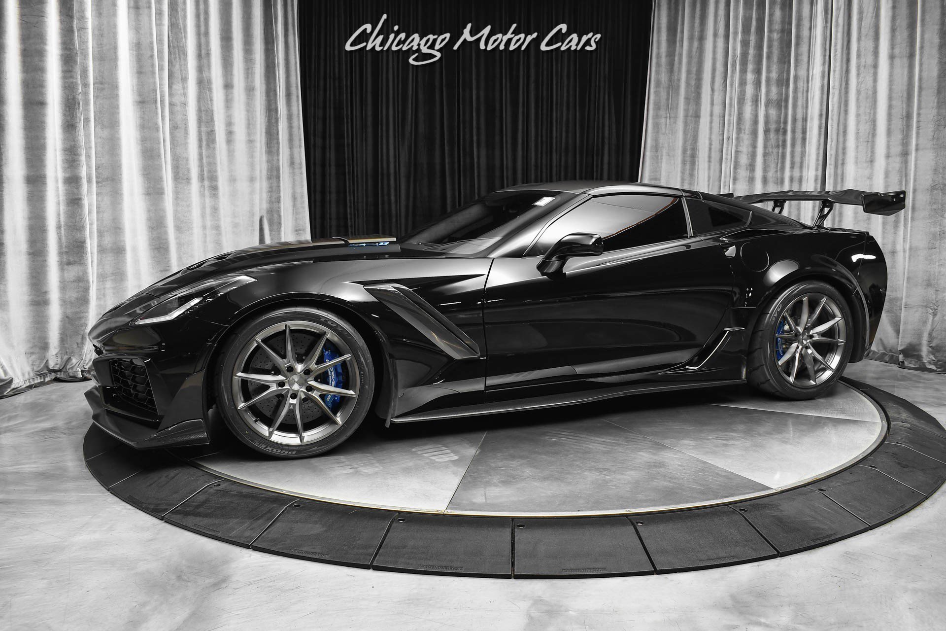 Used 2019 Chevrolet Corvette ZR1 RWD image 1