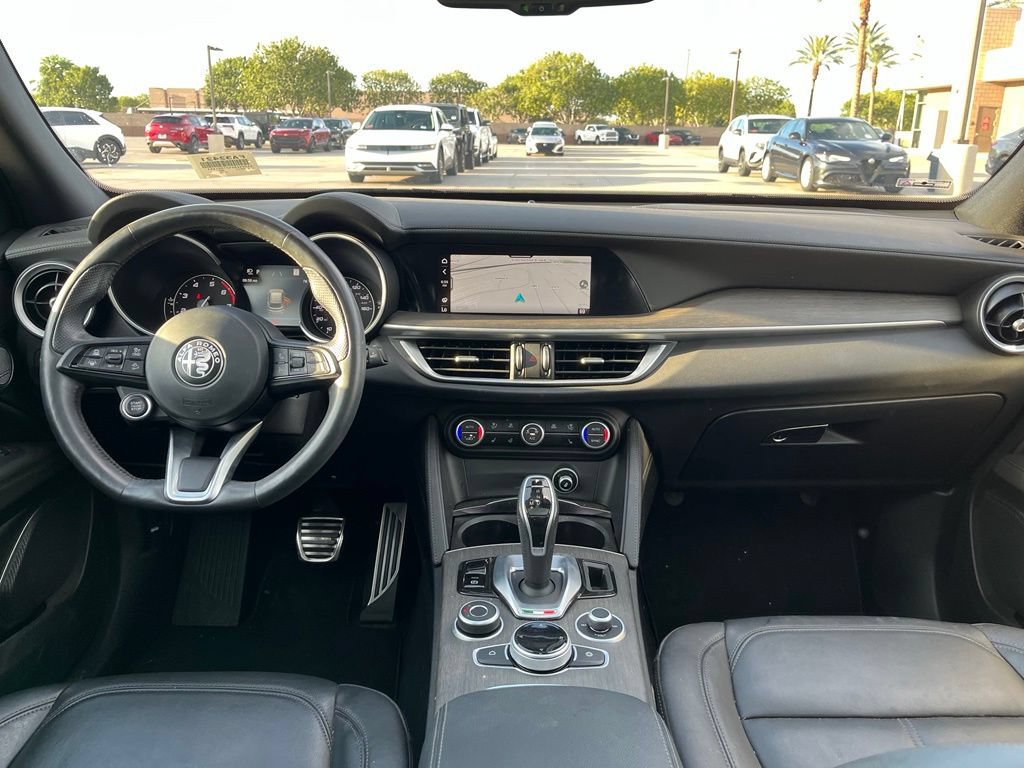 Used 2023 Alfa Romeo Stelvio Ti AWD/4WD image 12