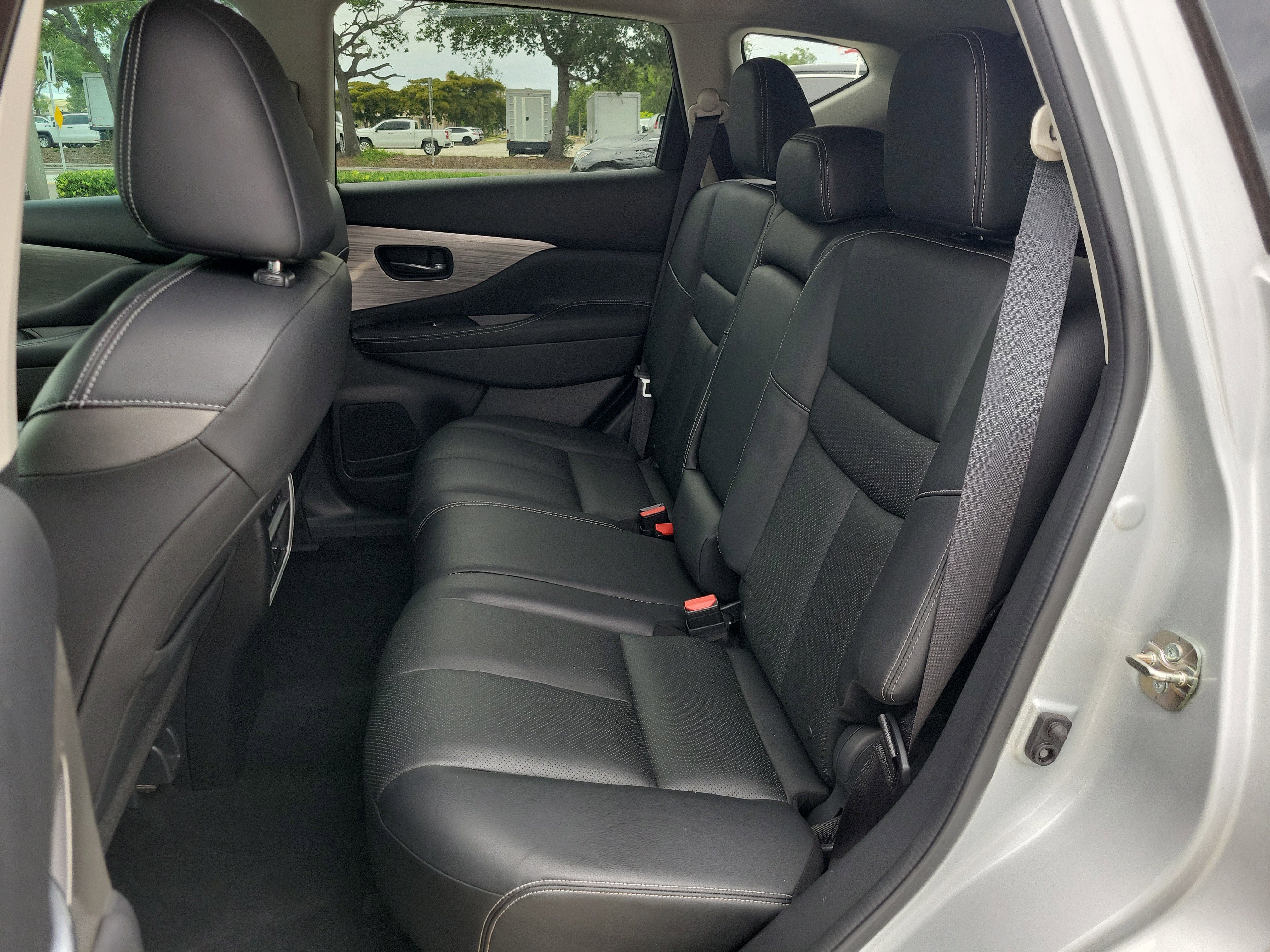 Used 2018 Nissan Murano Platinum AWD/4WD image 16