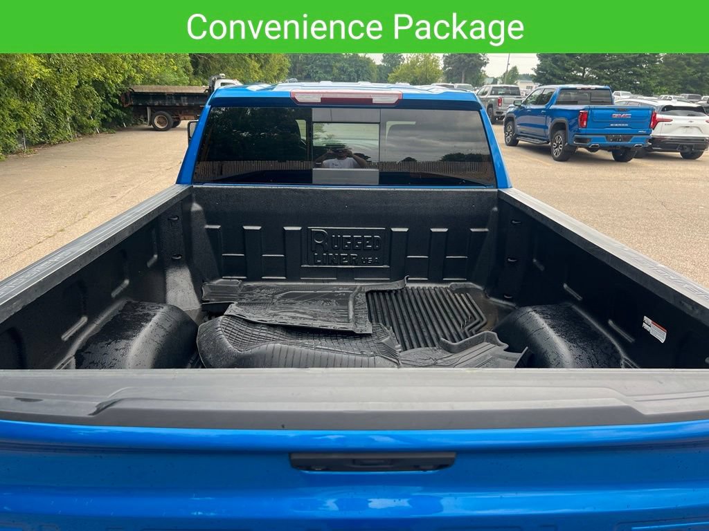 Used 2022 Chevrolet Silverado 1500 RST w/ Convenience Package II AWD/4WD image 8