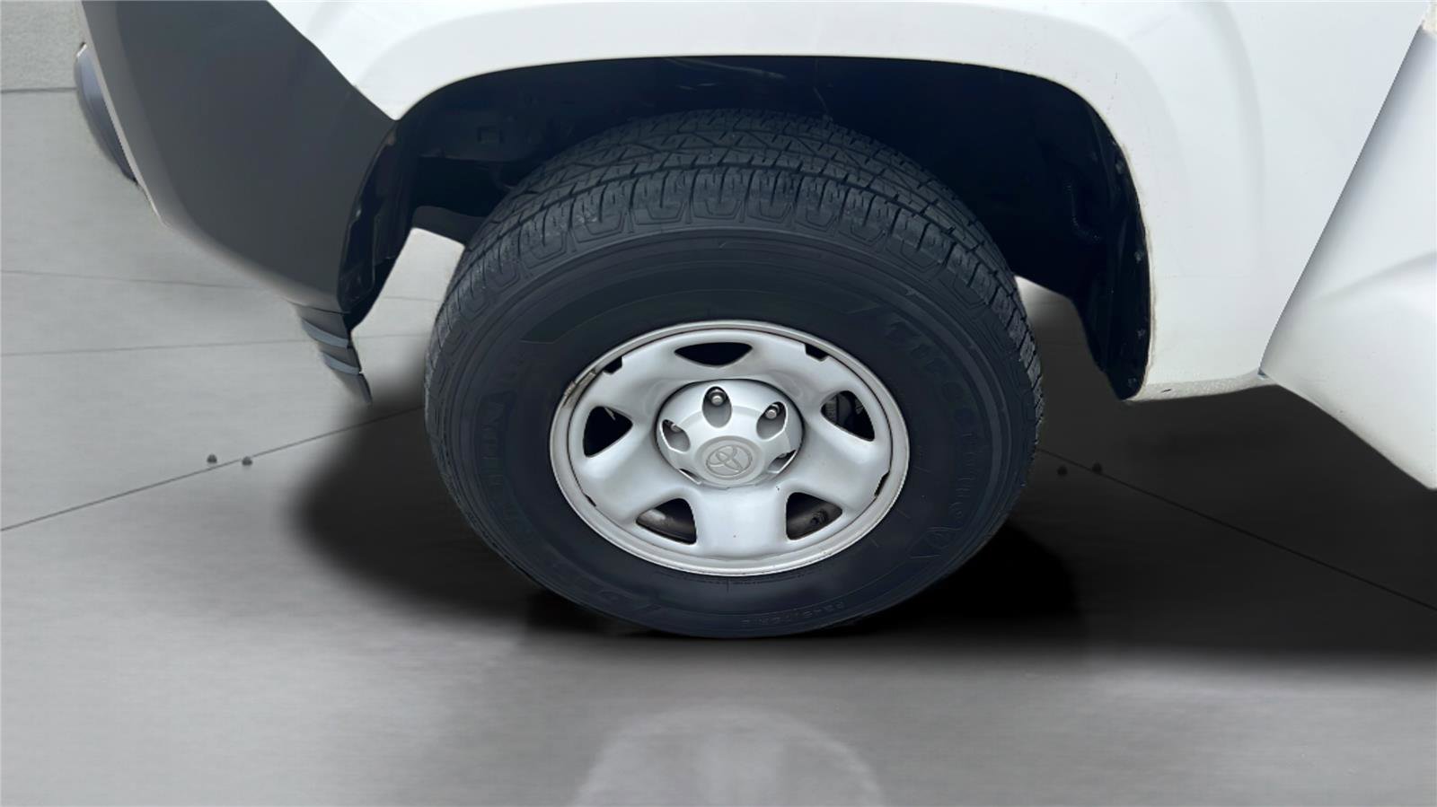 Used 2021 Toyota Tacoma SR RWD image 21