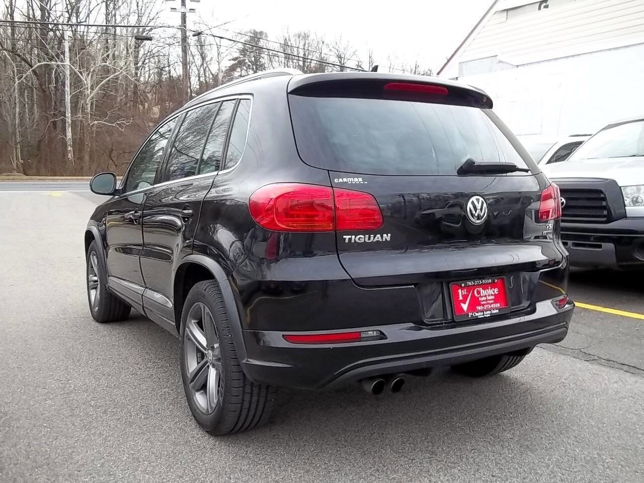Used 2017 Volkswagen Tiguan Sport image 3