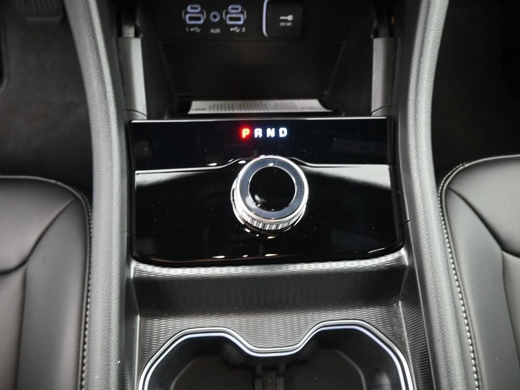 New 2025 Jeep Grand Cherokee L Limited w/ Black Appearance Package image 3