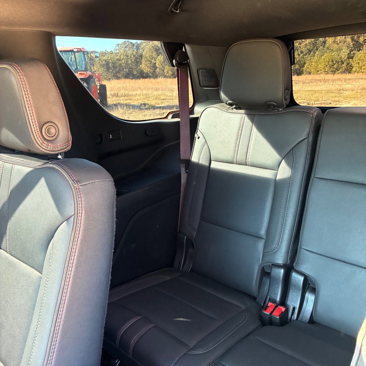 Used 2022 Chevrolet Tahoe RST w/ Luxury Package image 33