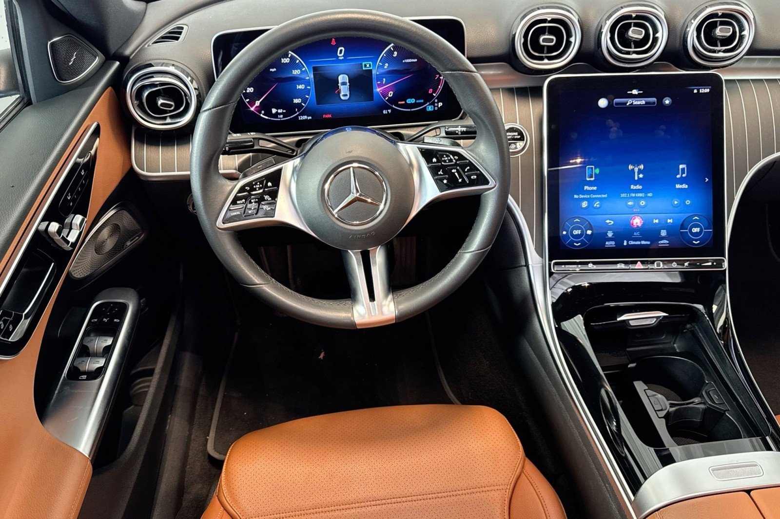 Used 2022 Mercedes-Benz C 300 Sedan image 21