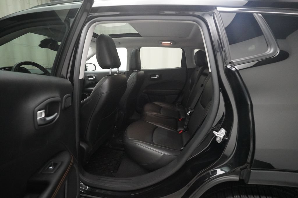 Used 2021 Jeep Compass Limited w/ Sun and Sound Group AWD/4WD image 15