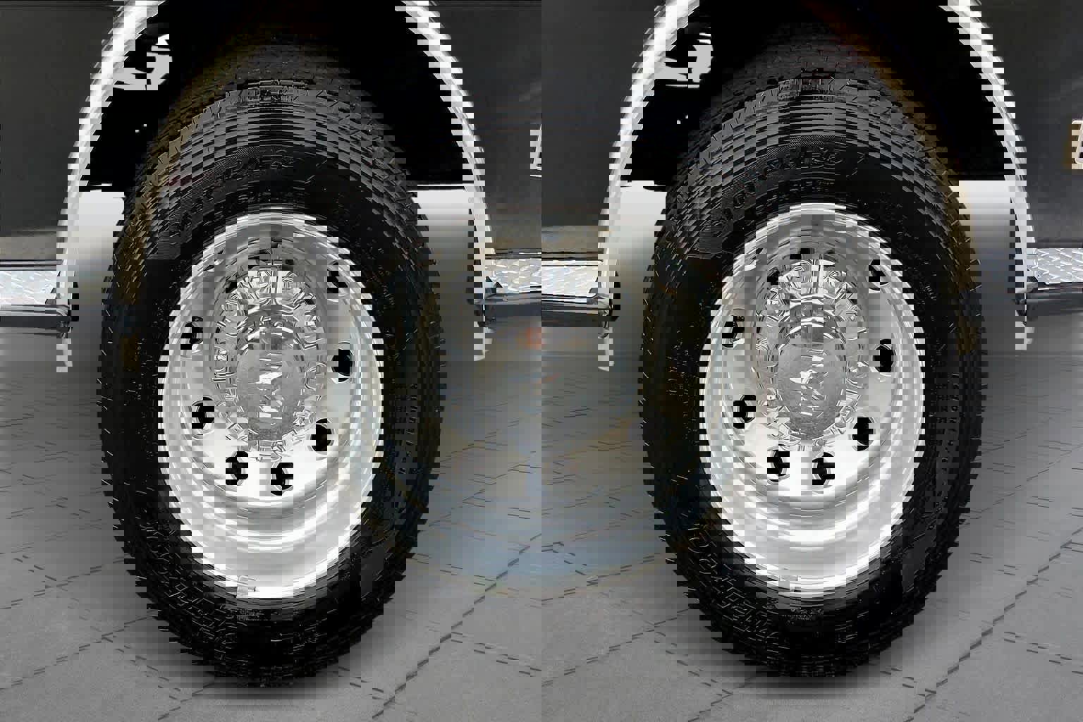 Used 2024 RAM 5500 Laramie image 9