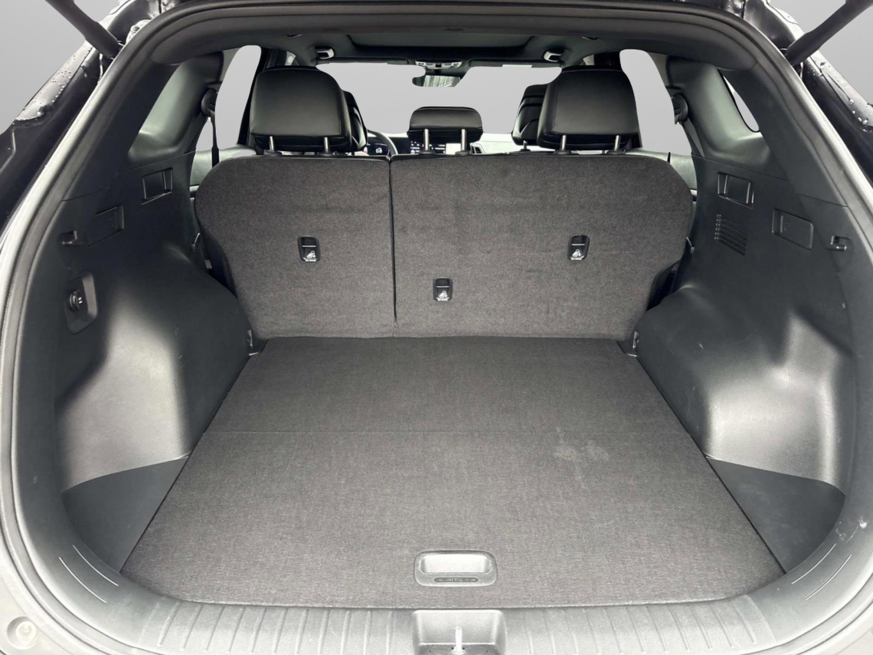 Used 2024 Kia Sportage X-Line w/ X-Line Premium Package image 31