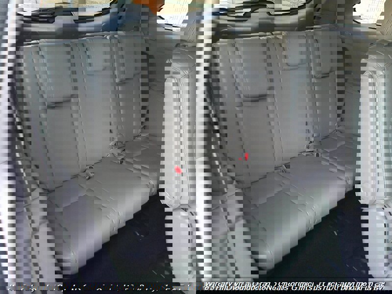 Used 2015 Toyota Highlander Limited image 25