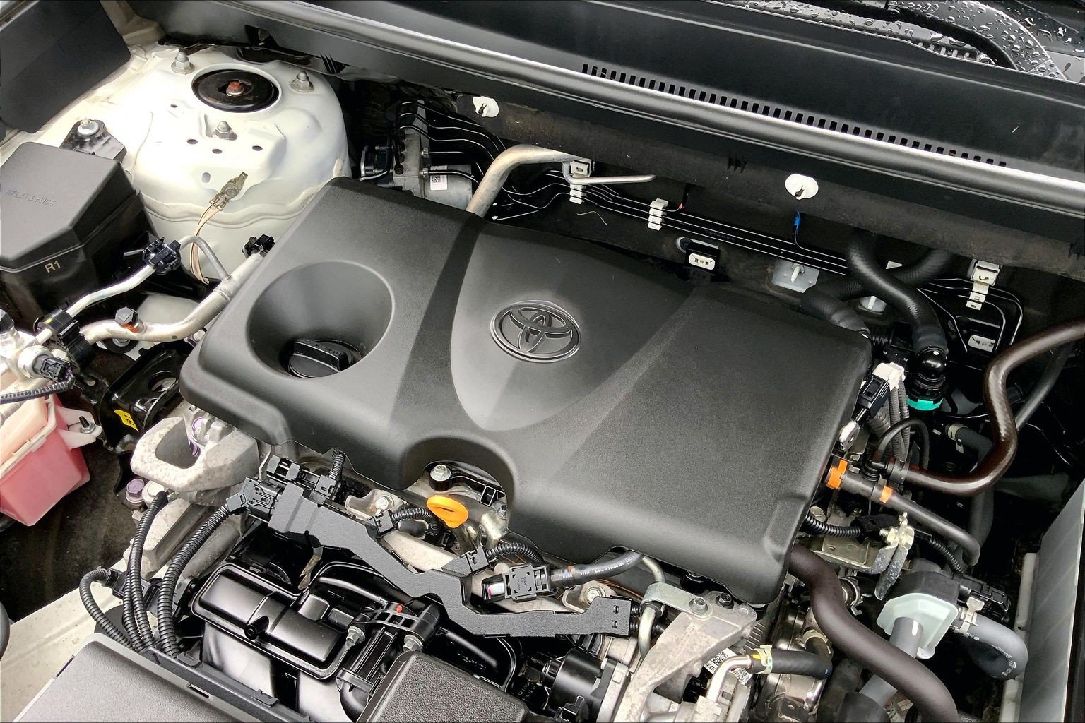 Used 2021 Toyota RAV4 XLE FWD image 35