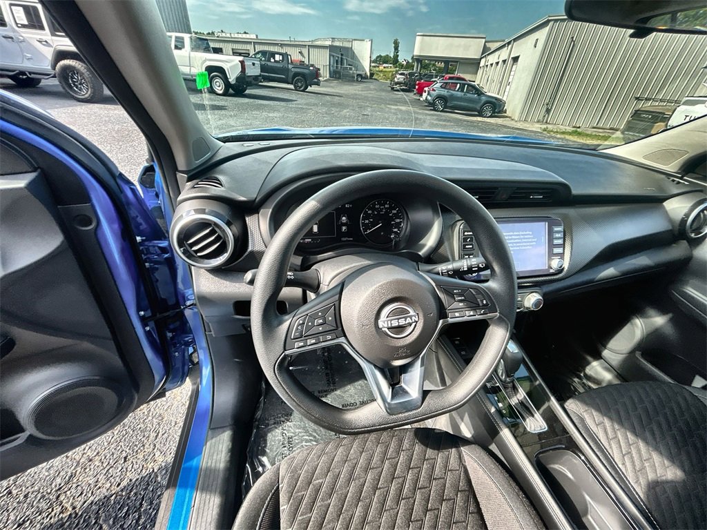 Used 2024 Nissan Kicks SV image 20