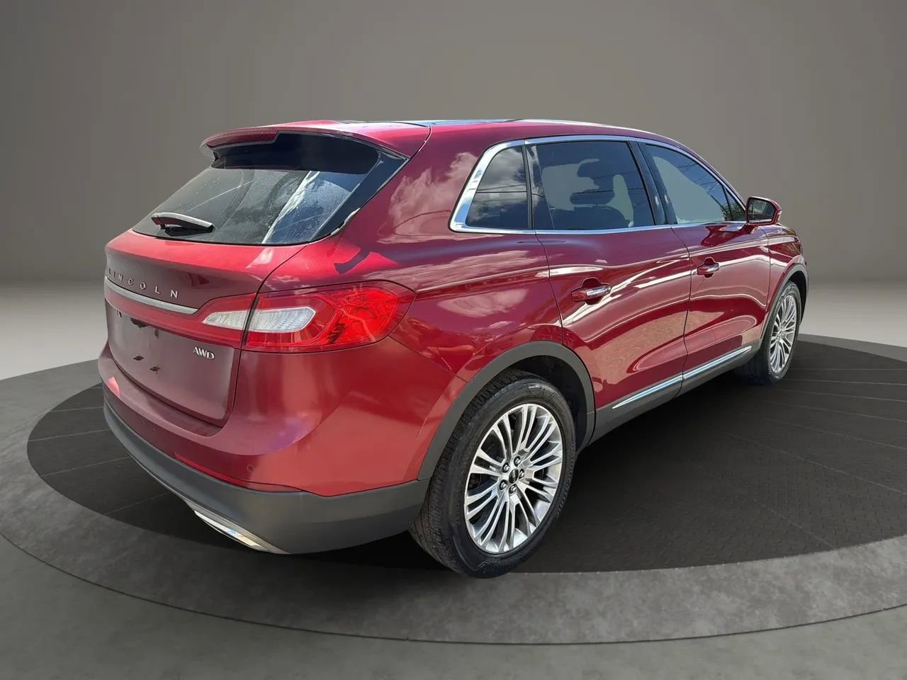 Used 2016 Lincoln MKX Reserve w/ Climate Package AWD/4WD image 5