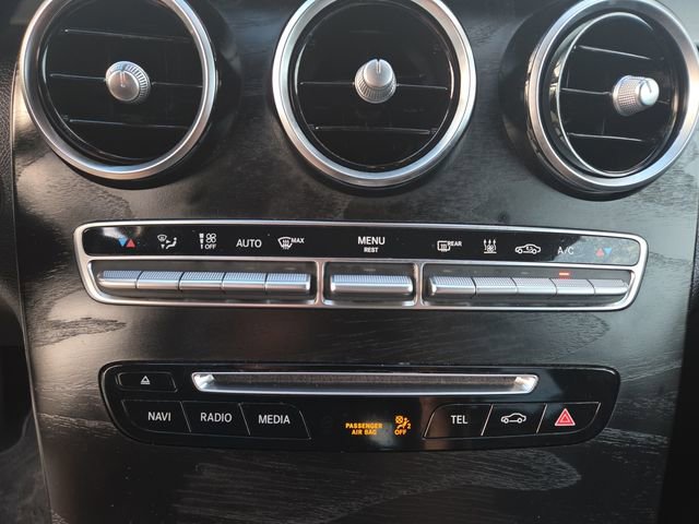 Used 2019 Mercedes-Benz GLC 350e 4MATIC image 27