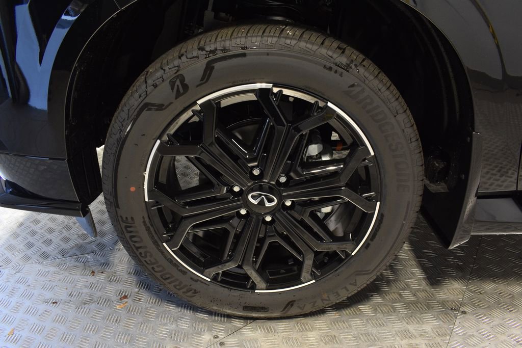 New 2026 INFINITI QX80 4WD image 30