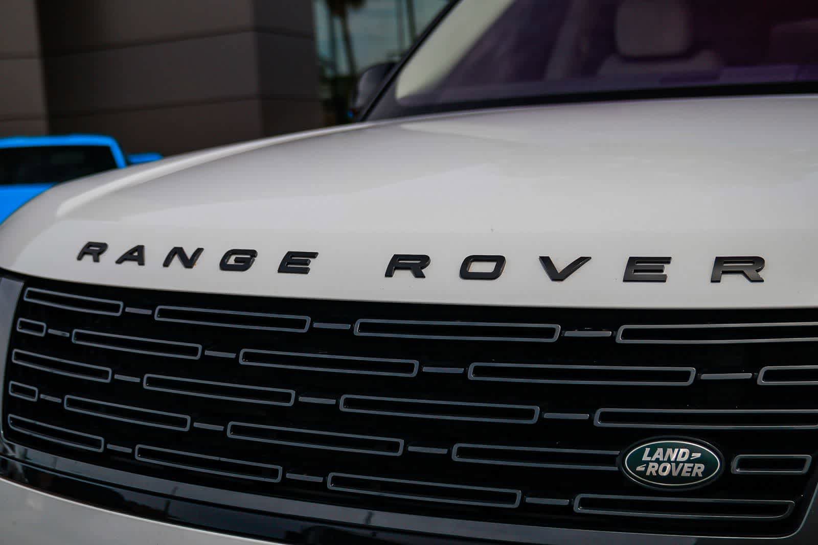 Used 2023 Land Rover Range Rover Long Wheelbase SE AWD/4WD image 11