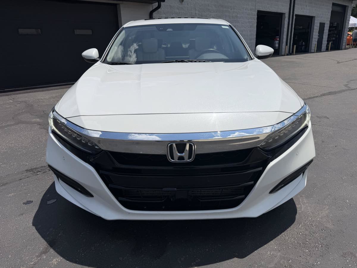 Used 2018 Honda Accord Touring image 6