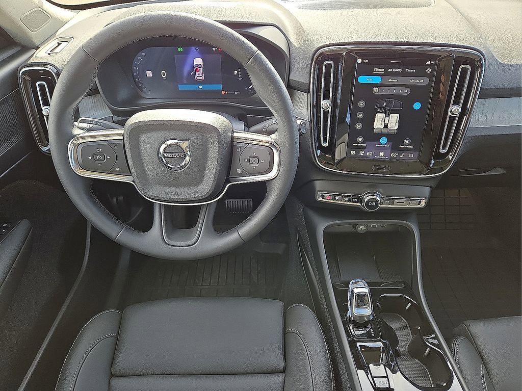 New 2026 Volvo XC40 B4 Plus w/ Protection Package Premier FWD image 18