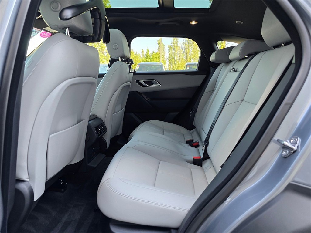 New 2026 Land Rover Range Rover Velar Dynamic SE image 25