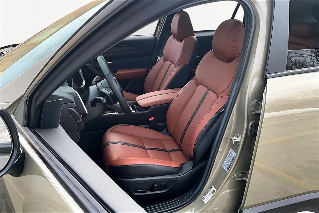 Used 2025 MAZDA CX-50 Meridian Edition image 25