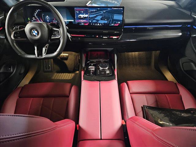 Used 2024 BMW 530i 530i w/ M Sport Package image 19