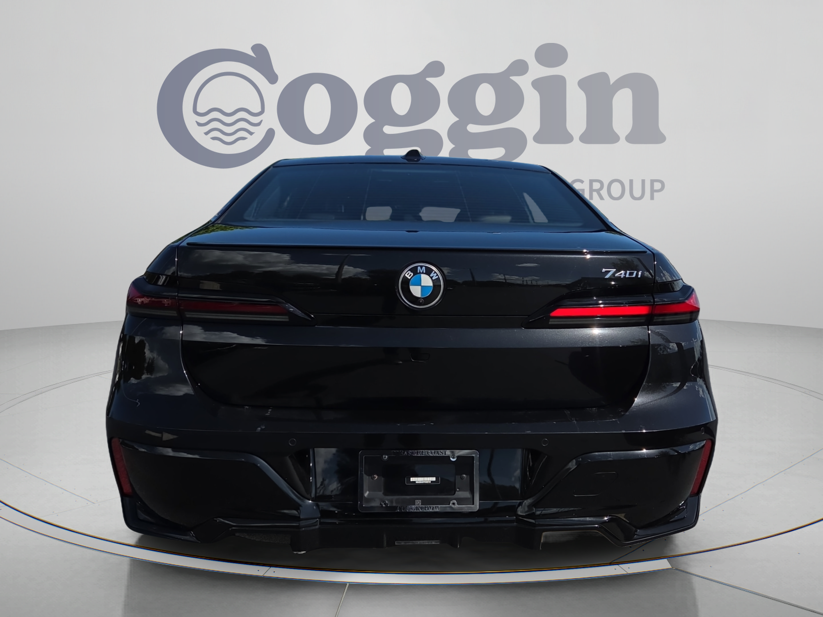 Used 2023 BMW 740i RWD image 4