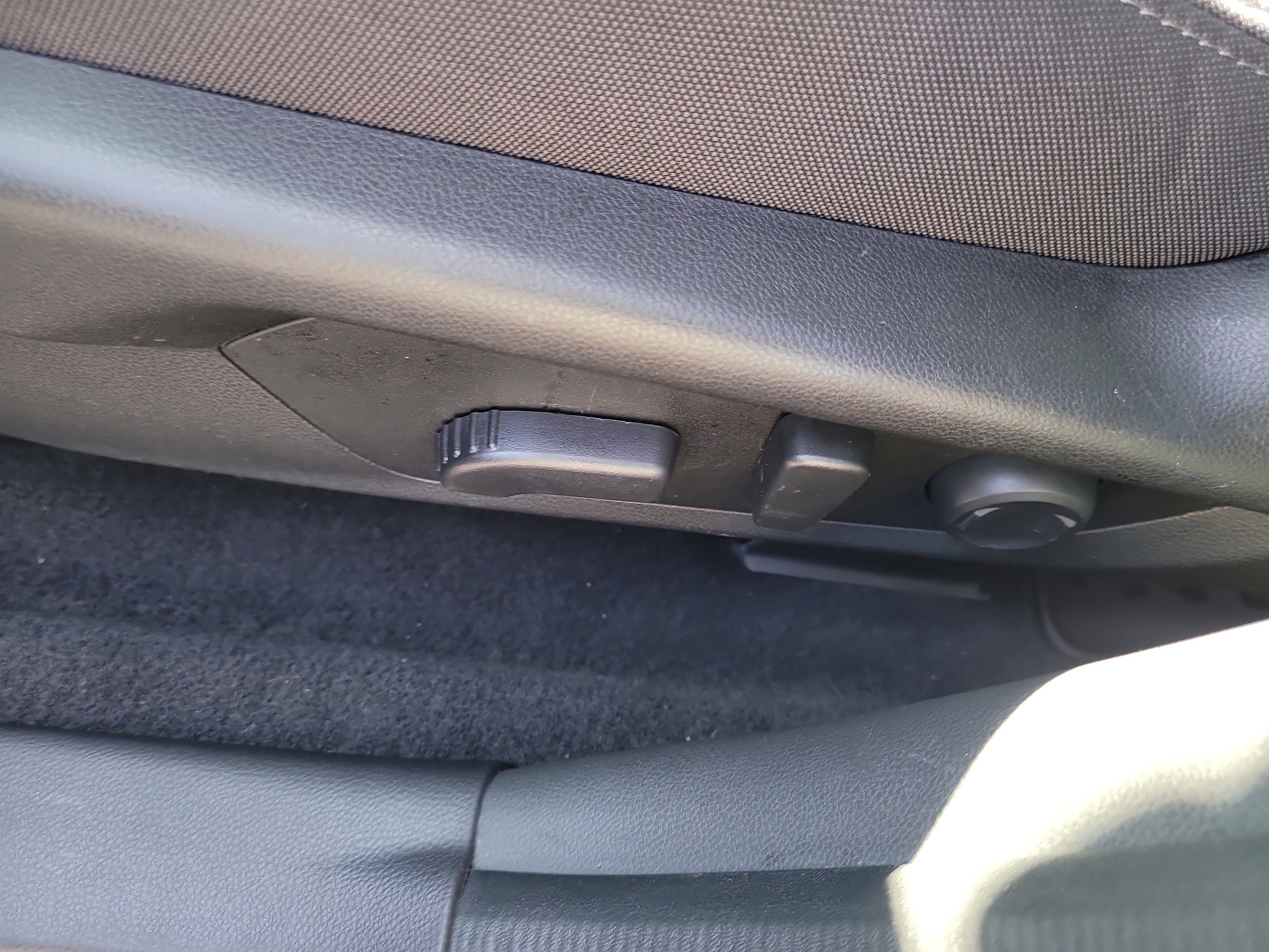 Used 2024 Subaru Crosstrek 2.0i Premium image 20