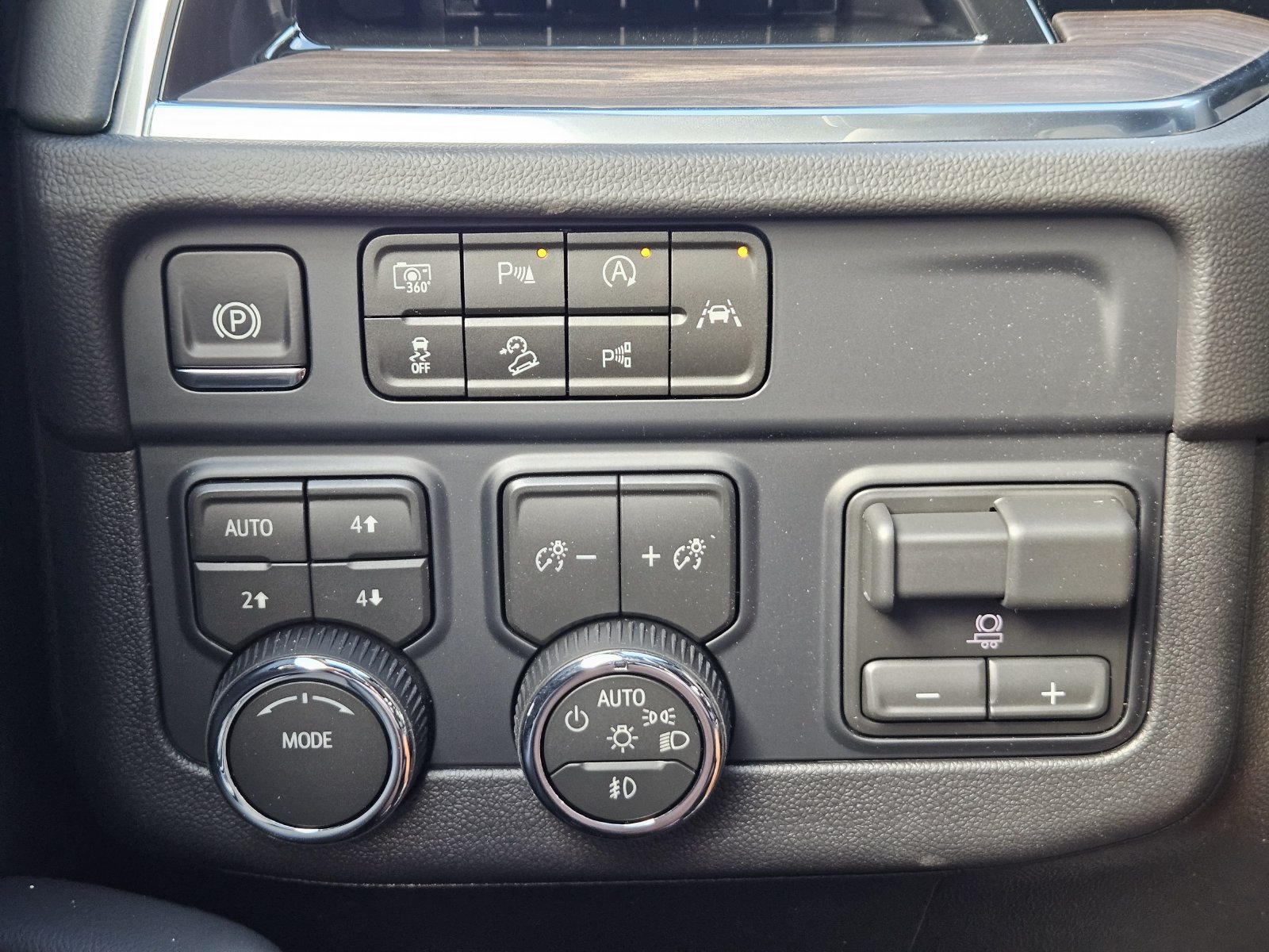 New 2027 Chevrolet Tahoe Z71 AWD/4WD image 23