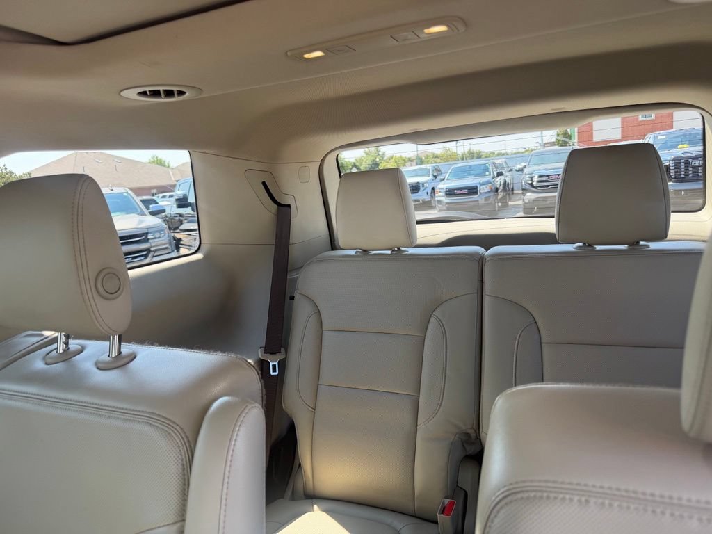 Used 2019 GMC Acadia Denali w/ Technology Package FWD image 19
