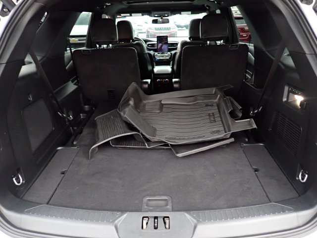 Used 2023 Ford Explorer ST w/ Equipment Group 401A AWD/4WD image 8