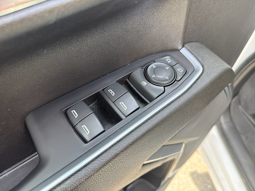 Used 2023 Chevrolet Silverado 1500 LT AWD/4WD image 24